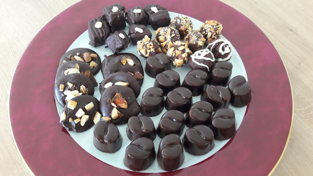 Atelier « chocolats de Noël » !